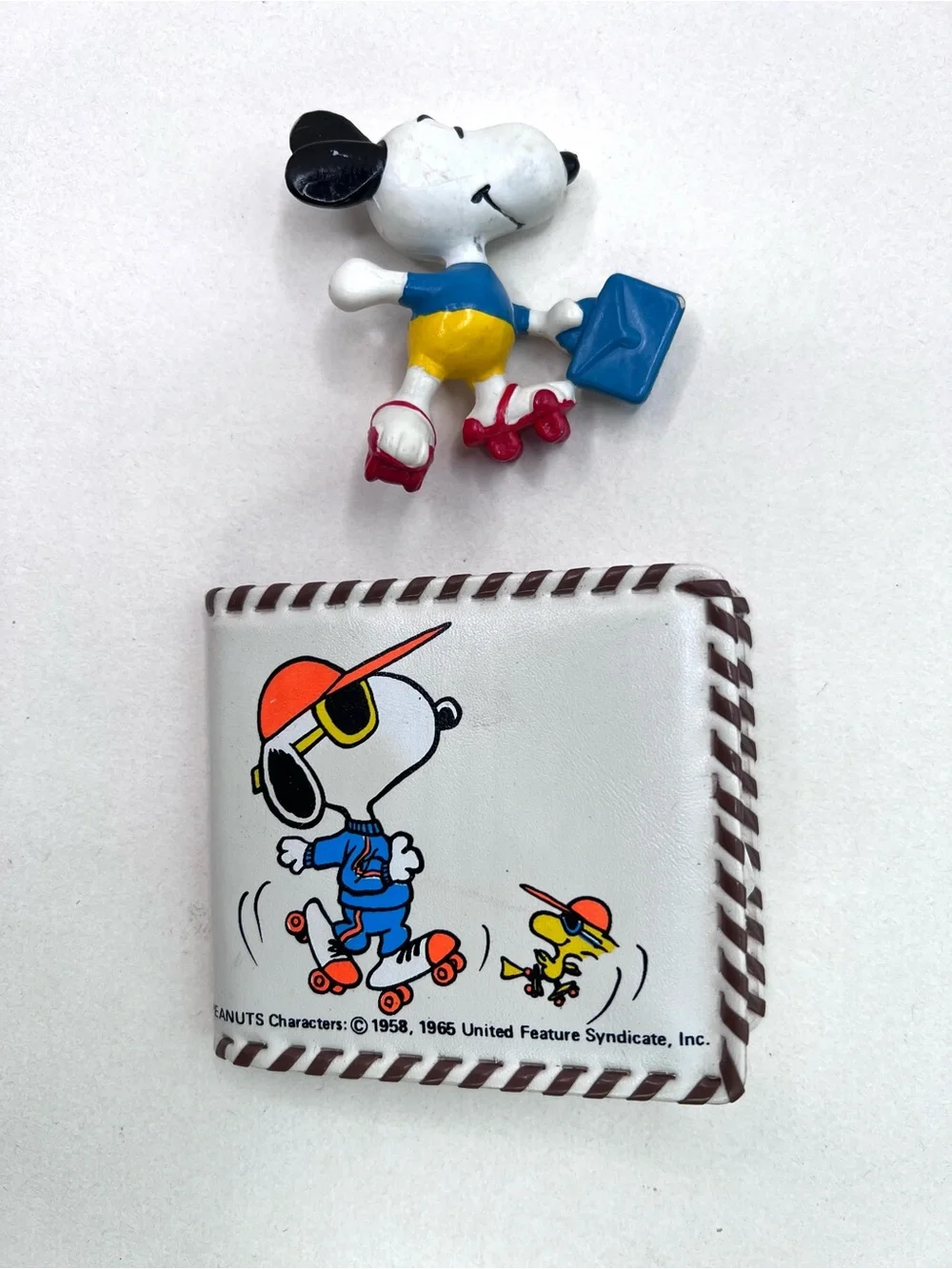 Vintage Peanuts Snoopy Roller Skating Wallet & PVC Figure